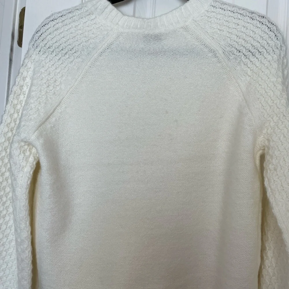 J crew sweater brand new color is cream ,off white . - Picture 6 of 10
